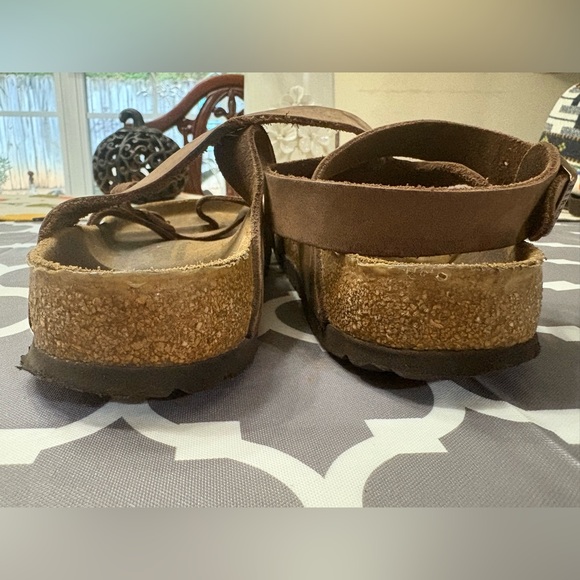 BIRKENSTOCK Womens Yara Sandal Brown Toe Loop Ankle Strap sandal - Picture 12 of 12